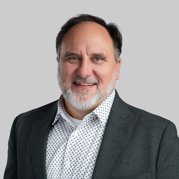 Headshot of Neil Mathwig