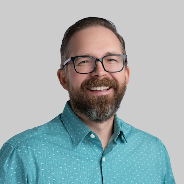 Headshot of Jeremy Johnson